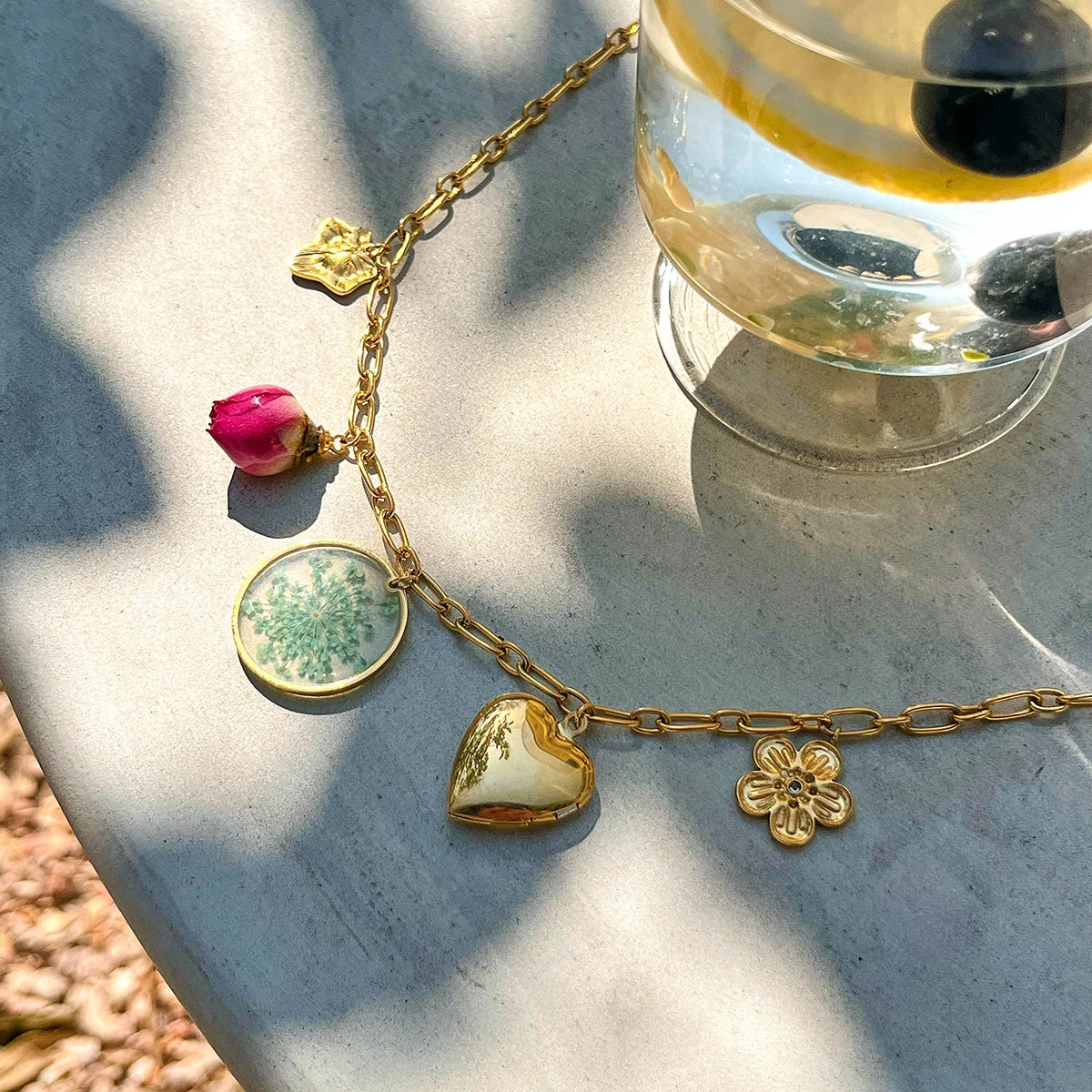 Youthway Dried Flower Heart Photo Box Necklace – 18K Gold Plated Minimalist Jewelry Gift for Her - Image 3