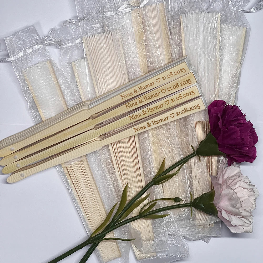 10–90pcs Personalized Engraved White Folding Silk Hand Fans – Elegant Wedding Party Supplies with Organza Gift Bags - Image 6