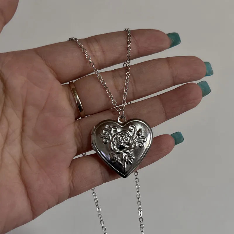 Romantic Heart Locket Pendant - Image 5